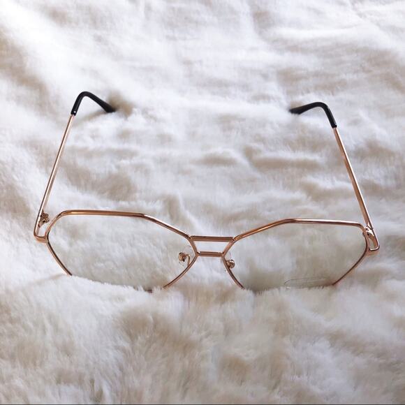 Peyton Rose Gold Hexagon Clear Sunglasses - Picture 5 of 9